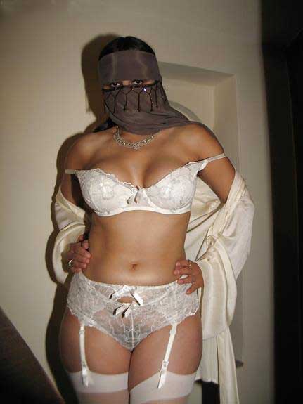 1523937649 110 nude pakistani girl ki jhaant wali chut muslim hijab babe nude photos