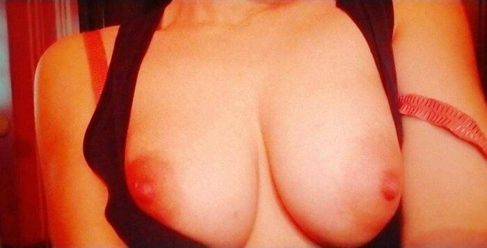  6007857042158631225 121