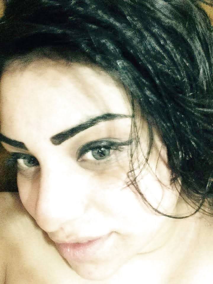 Amateur Big Boobs huge boobs beautiful eyes arab girl 4750919 6