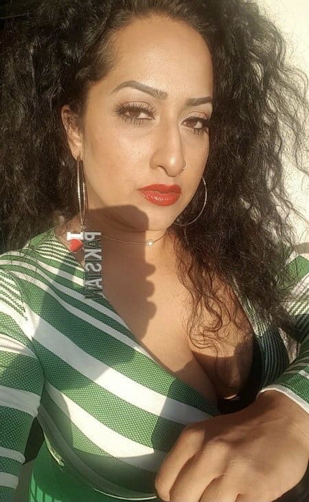 F25BA2A4 F6F6 490C 977A 26EC1E95AE69