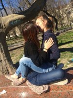 30e22a007c7e9a18a186521615e0e4c0  girls kissing girls lesbian girls